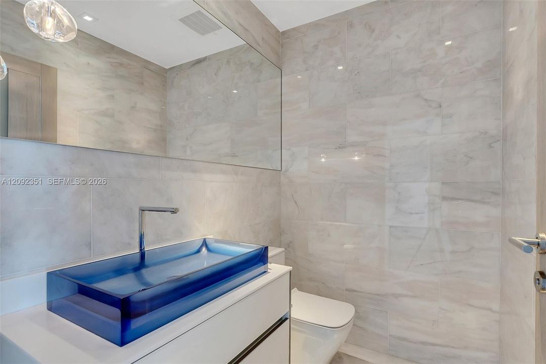 En Venta: $1,720,000 (2 camas, 2 baños, 1666 Pies cuadrados)