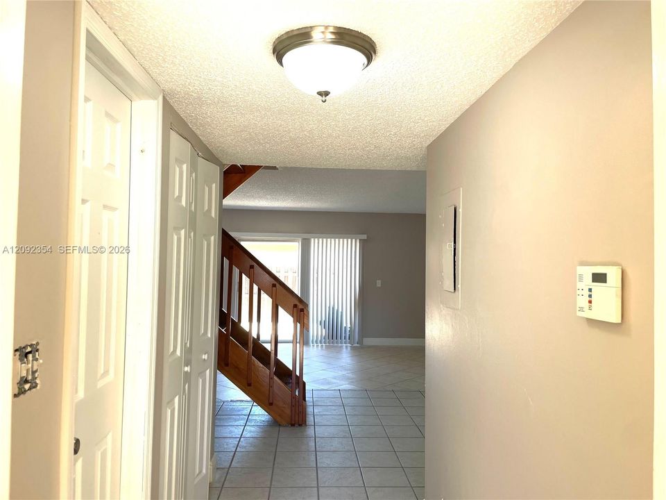For Rent: $3,100 (3 beds, 2 baths, 1650 Square Feet)
