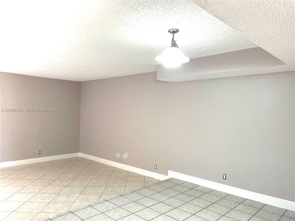 For Rent: $3,100 (3 beds, 2 baths, 1650 Square Feet)