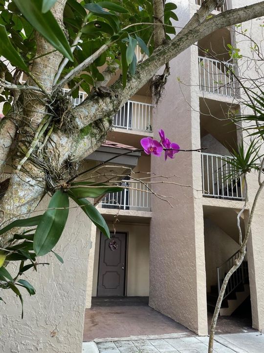 En Venta: $195,000 (2 camas, 2 baños, 965 Pies cuadrados)