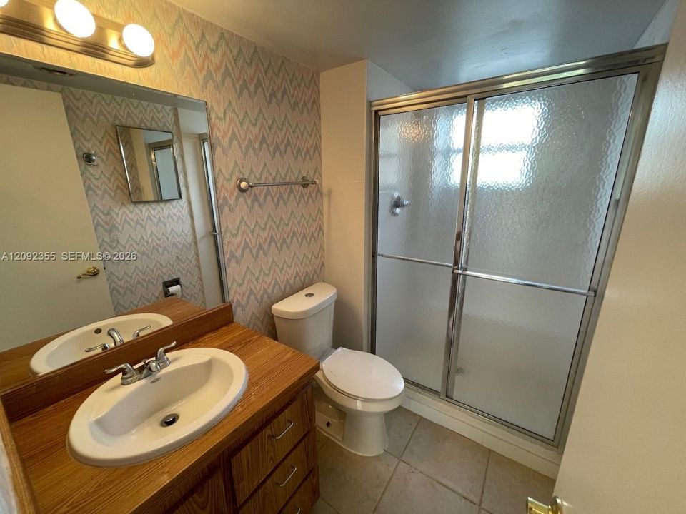 En Venta: $195,000 (2 camas, 2 baños, 965 Pies cuadrados)