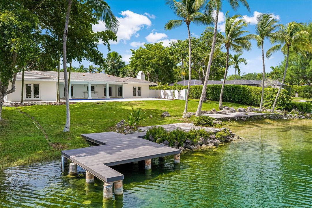 For Rent: $14,000 (5 beds, 3 baths, 3980 Square Feet)