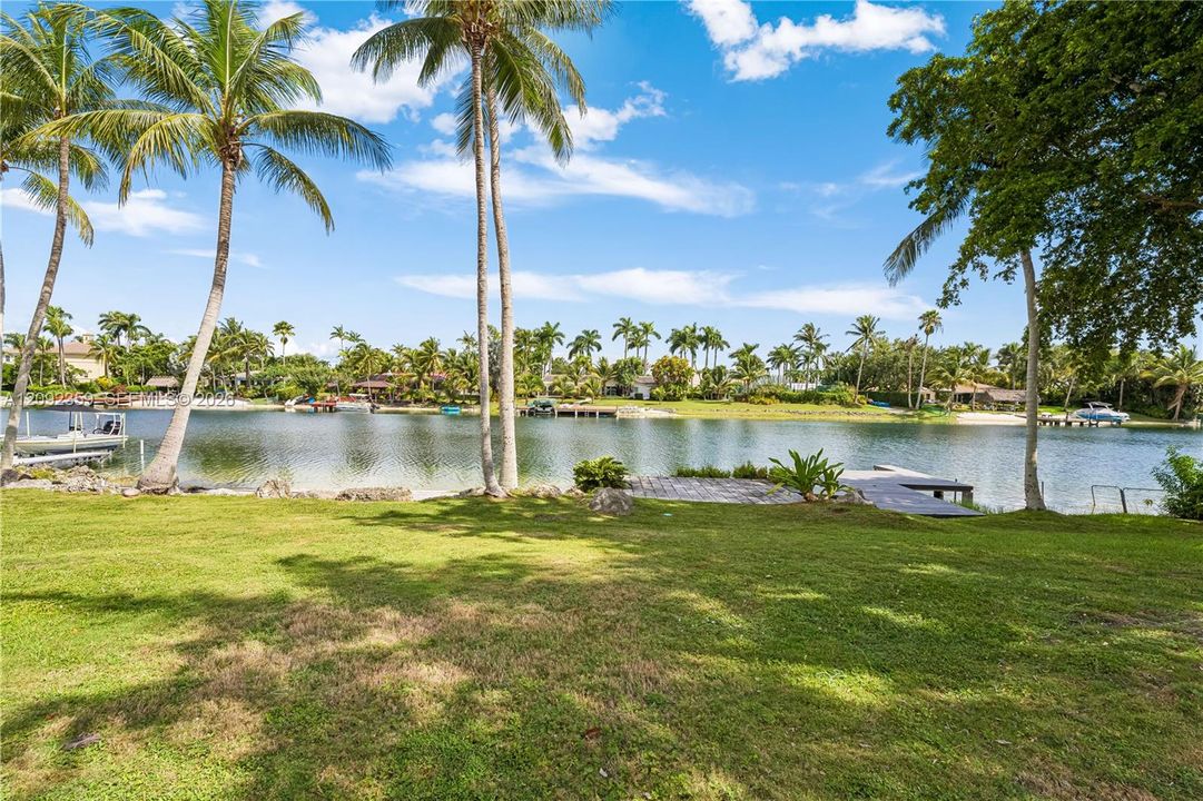 For Rent: $14,000 (5 beds, 3 baths, 3980 Square Feet)