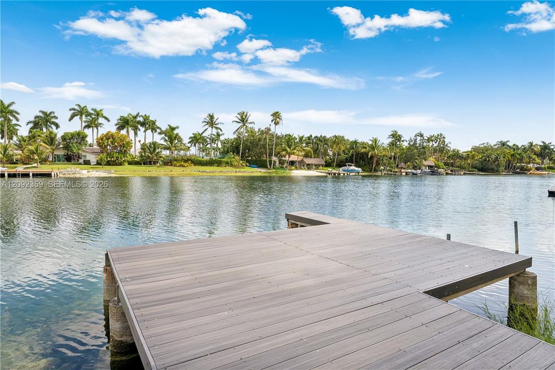 For Rent: $14,000 (5 beds, 3 baths, 3980 Square Feet)