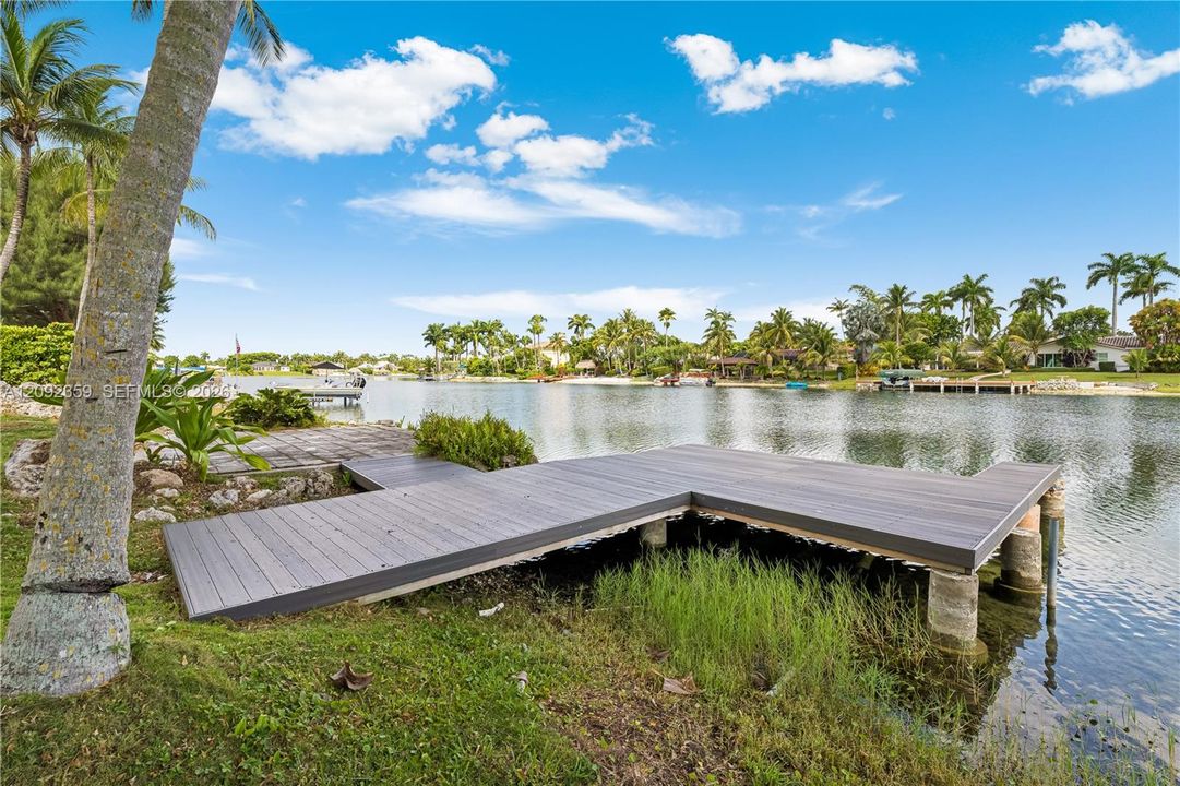 For Rent: $14,000 (5 beds, 3 baths, 3980 Square Feet)