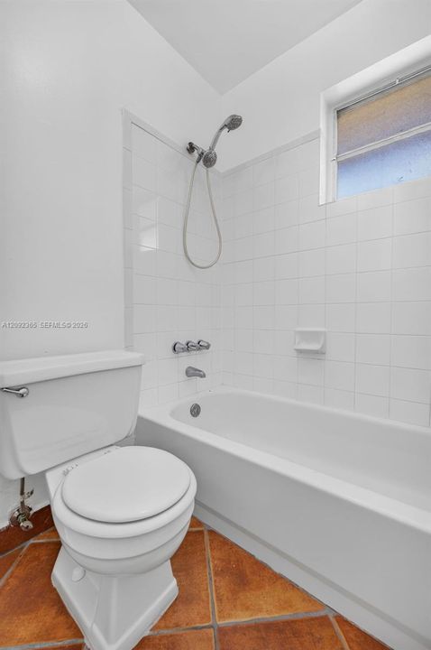 For Sale: $339,900 (2 beds, 2 baths, 1178 Square Feet)