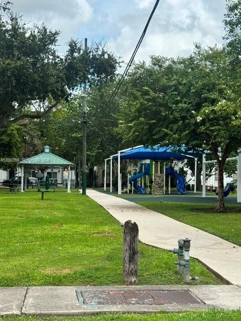 community park just steps away