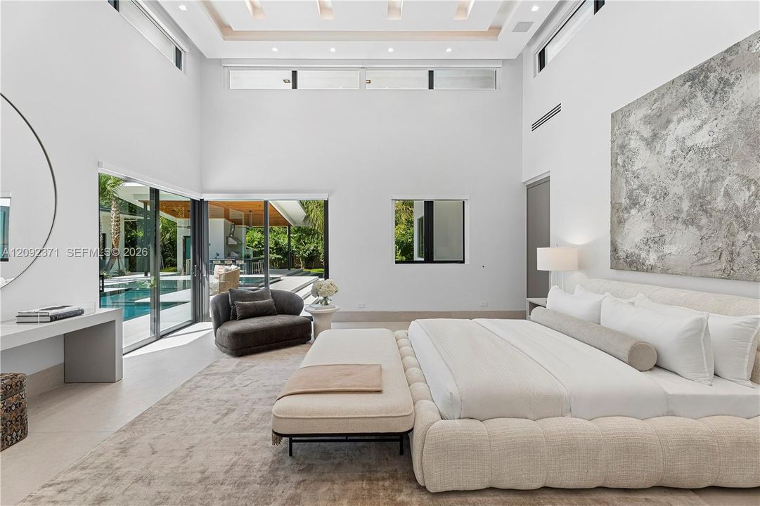 For Sale: $8,995,000 (5 beds, 6 baths, 5887 Square Feet)