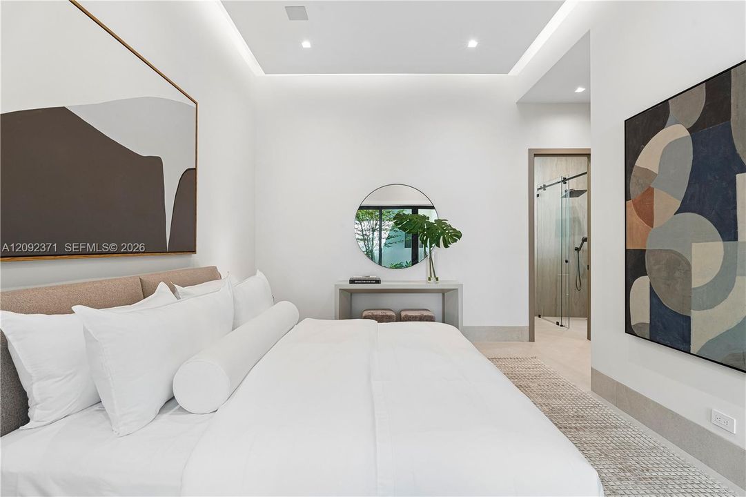 For Sale: $8,995,000 (5 beds, 6 baths, 5887 Square Feet)