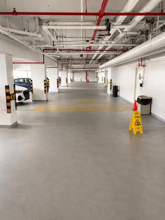 В аренду: $5,500 (1 спален, 2 ванн, 1050 Квадратных фут)