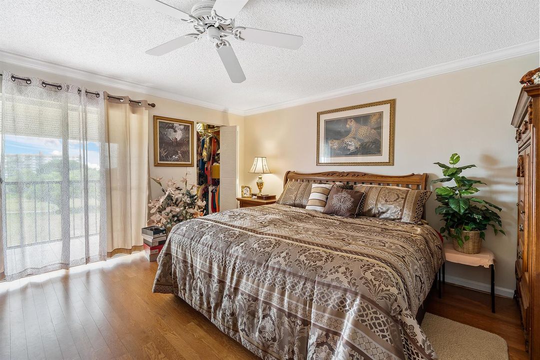 5860 NW 44 St. #502 Lauderhill, FL-21