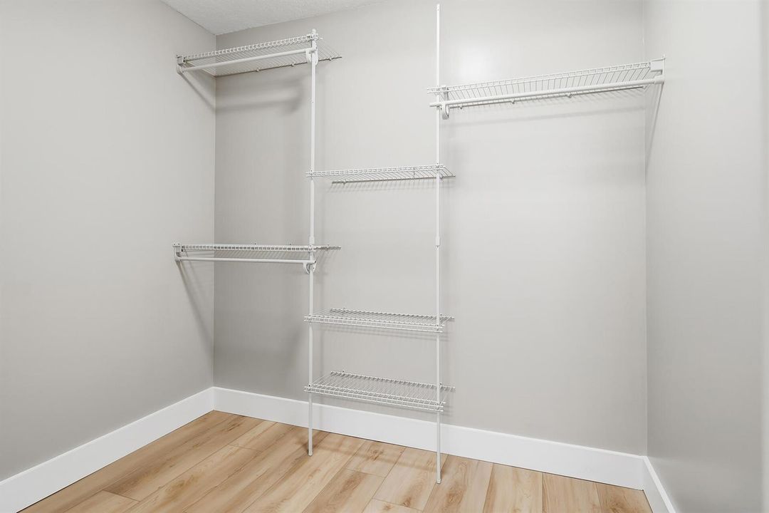 581-NW-47TH-AVE-33445-027