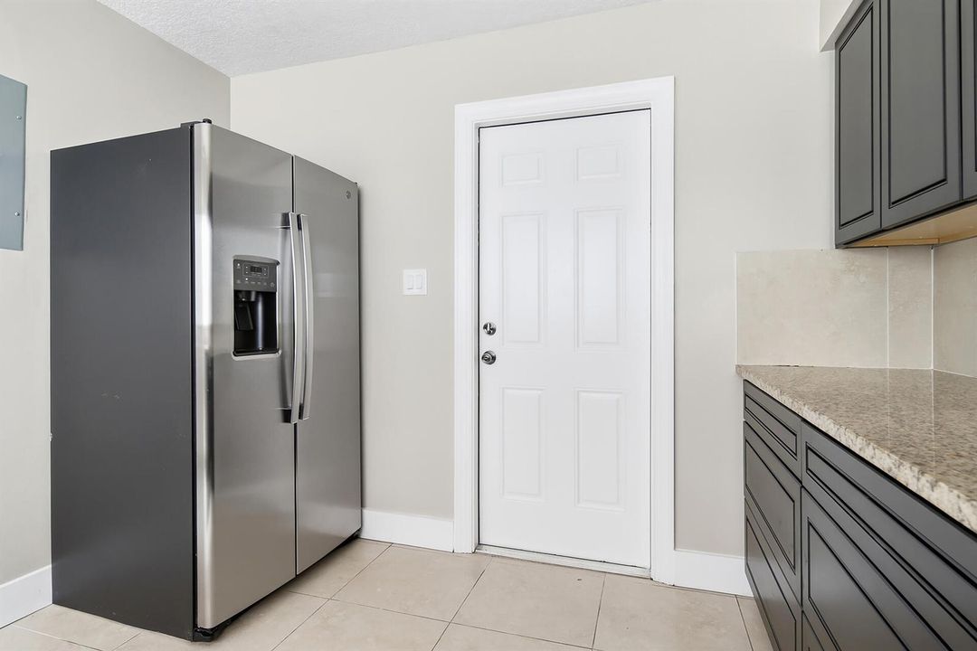 581-NW-47TH-AVE-33445-018