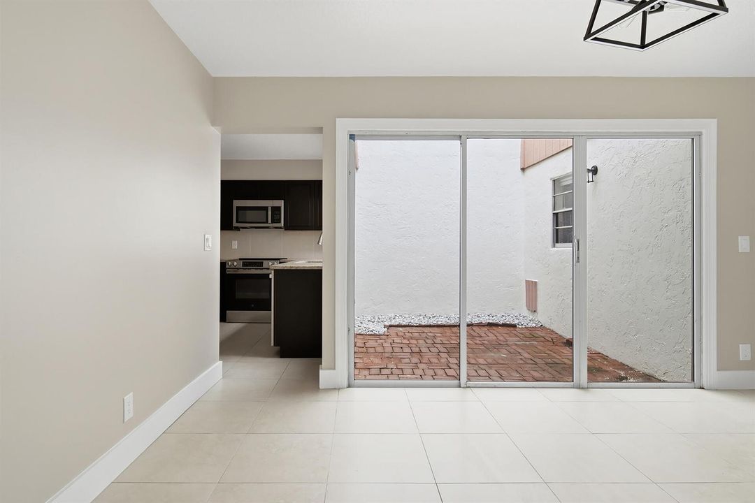 581-NW-47TH-AVE-33445-008
