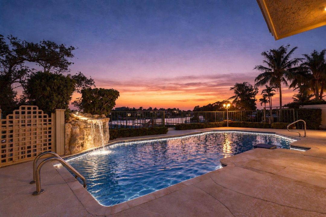 Pool Twilight
