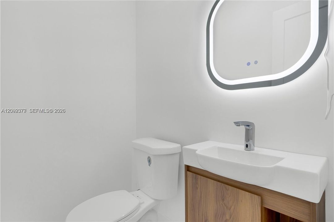 HALF BATHROOM #4