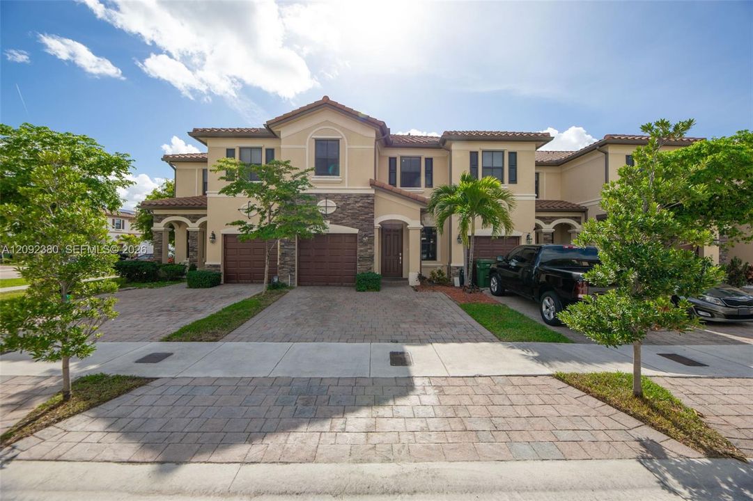 For Sale: $545,000 (4 beds, 2 baths, 1862 Square Feet)
