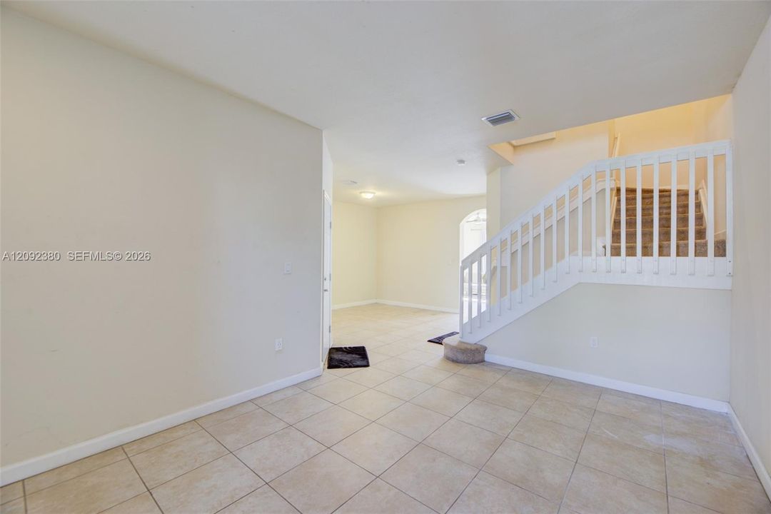 For Sale: $545,000 (4 beds, 2 baths, 1862 Square Feet)