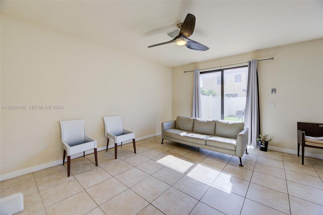 For Sale: $545,000 (4 beds, 2 baths, 1862 Square Feet)