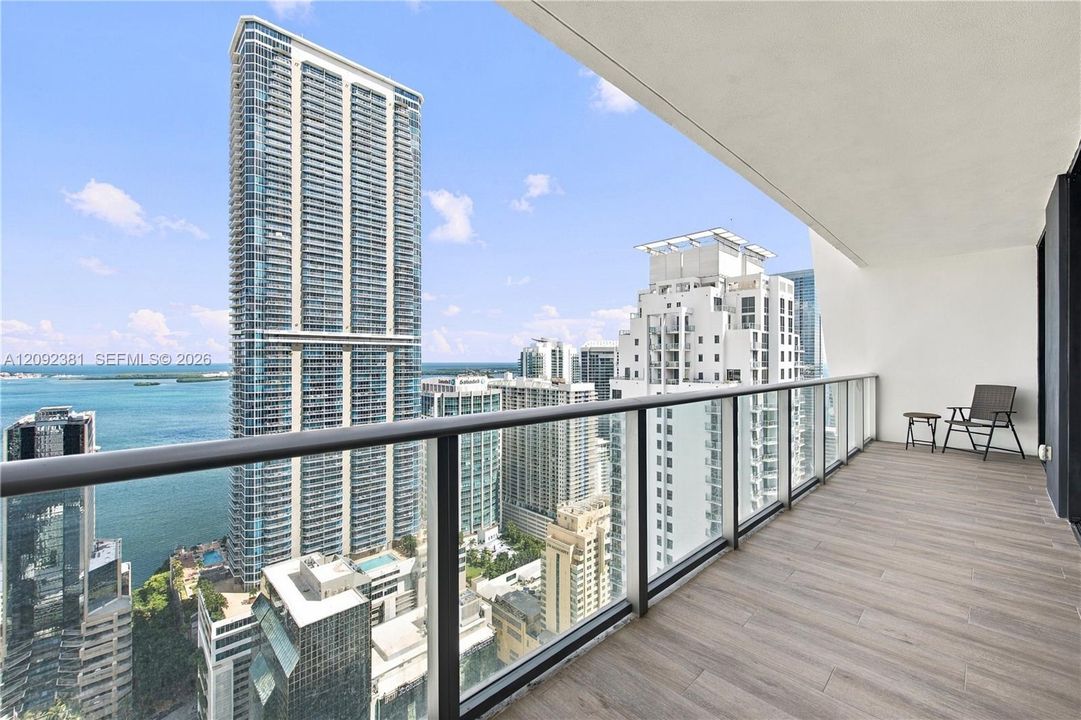 For Sale: $1,495,000 (2 beds, 3 baths, 1283 Square Feet)