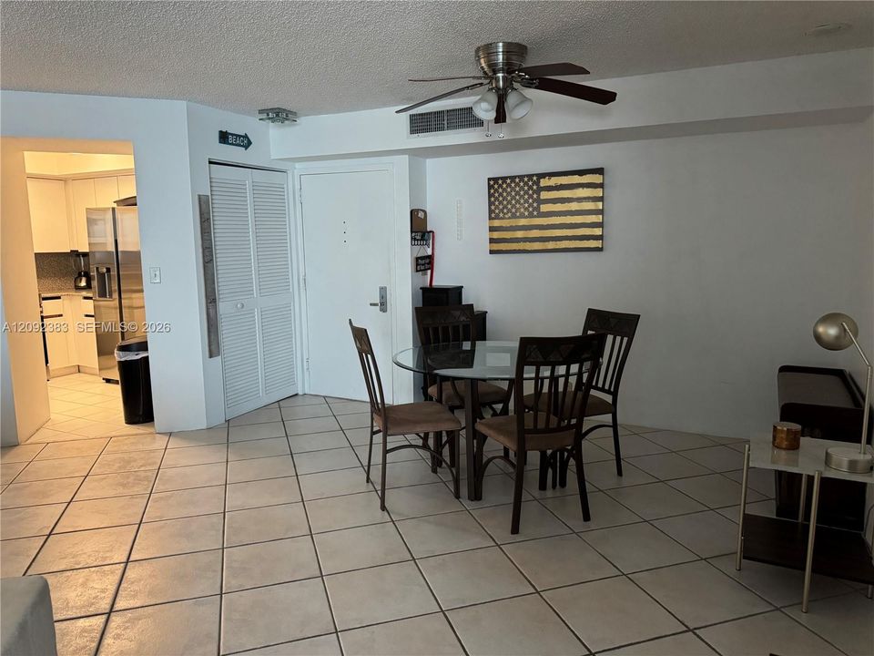 For Rent: $3,600 (2 beds, 2 baths, 1190 Square Feet)