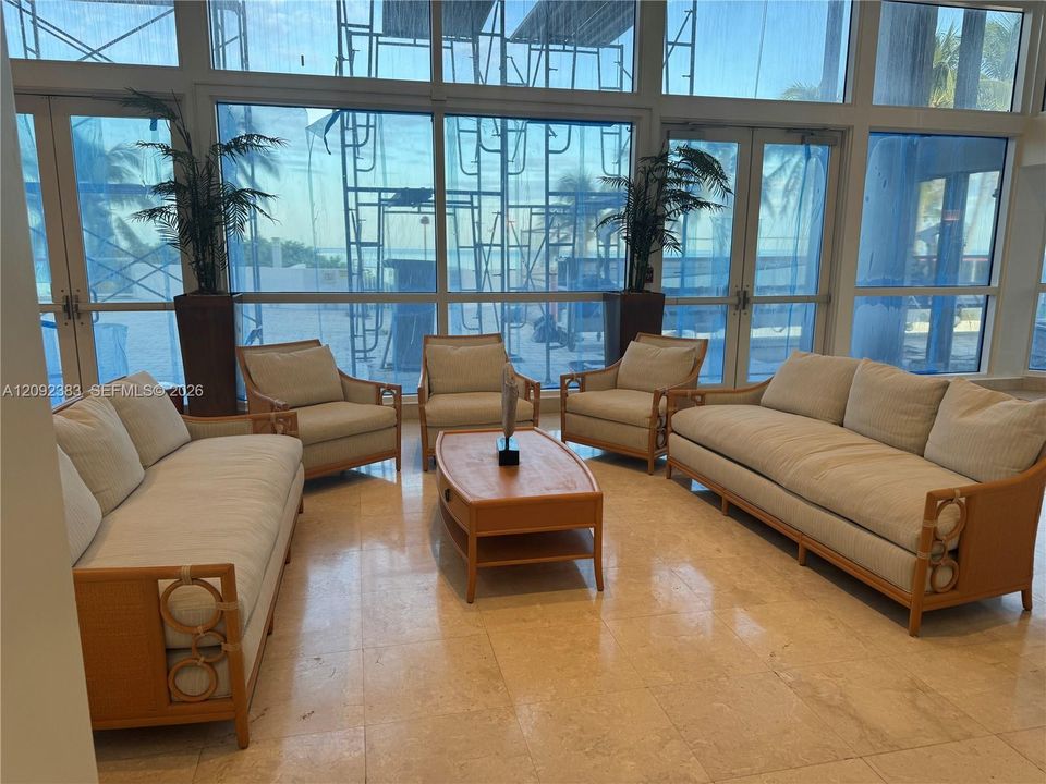 For Rent: $3,600 (2 beds, 2 baths, 1190 Square Feet)