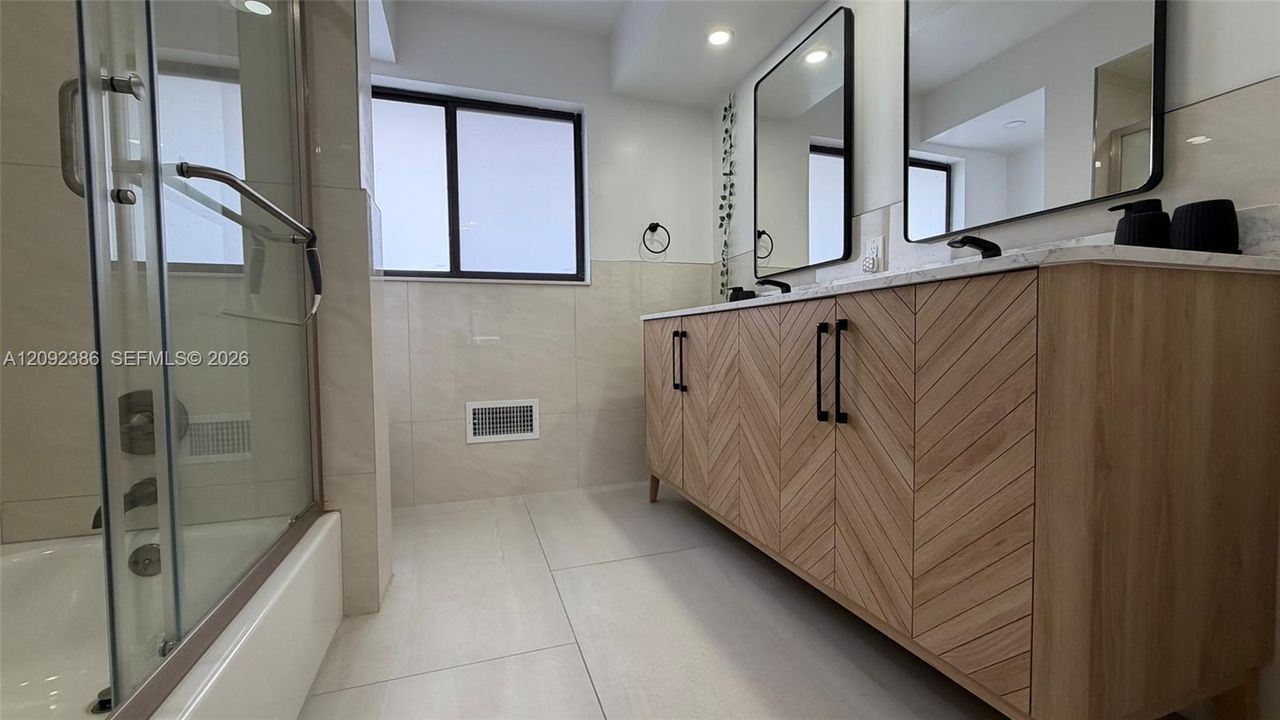 В аренду: $6,400 (4 спален, 3 ванн, 2657 Квадратных фут)