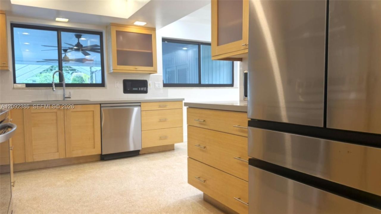 В аренду: $6,400 (4 спален, 3 ванн, 2657 Квадратных фут)