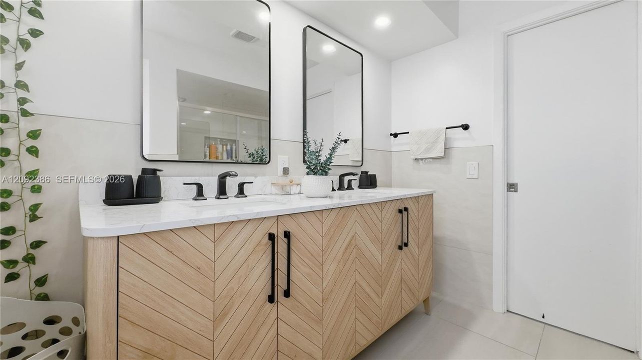 В аренду: $6,400 (4 спален, 3 ванн, 2657 Квадратных фут)