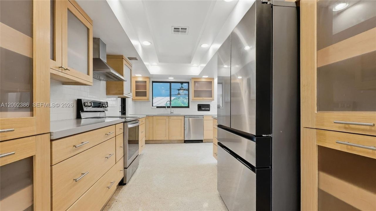 В аренду: $6,400 (4 спален, 3 ванн, 2657 Квадратных фут)