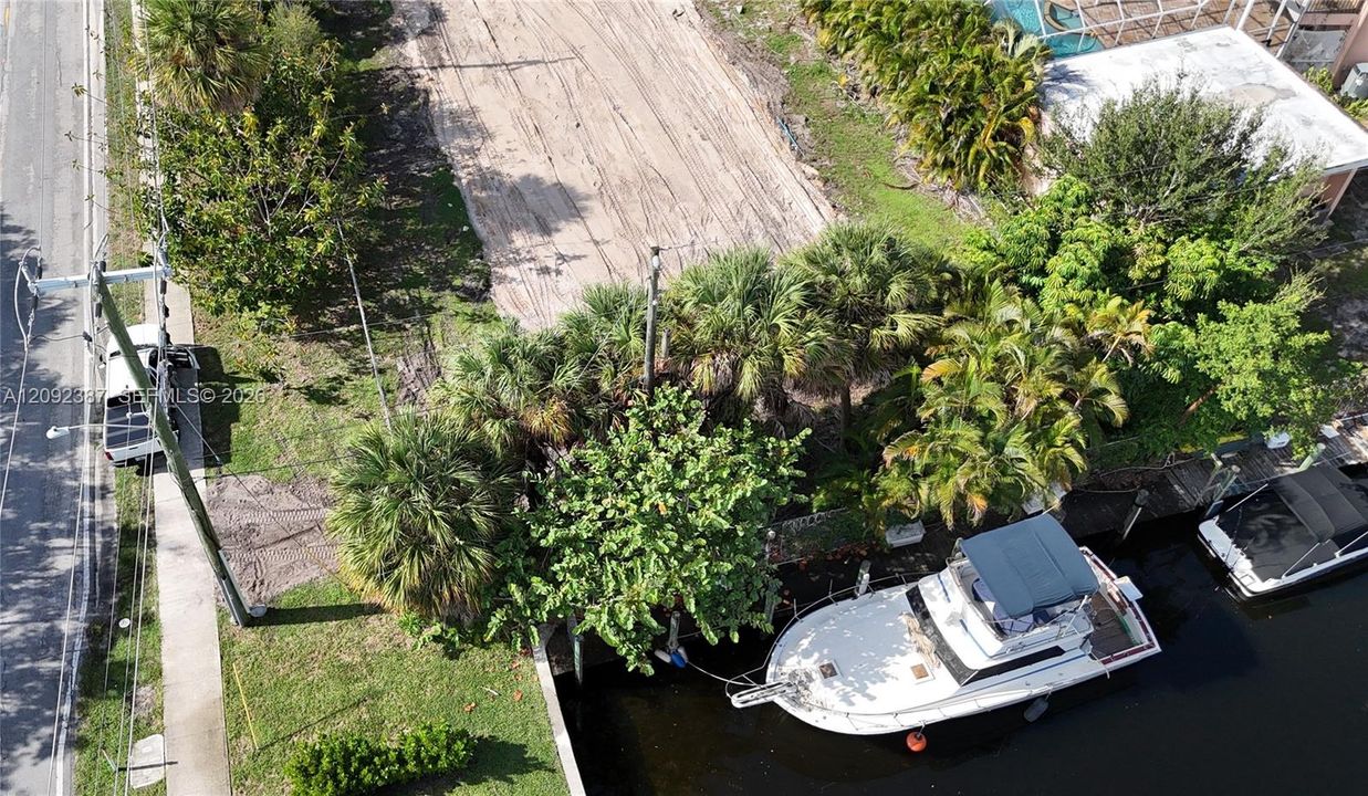 For Sale: $840,000 (0.20 acres)