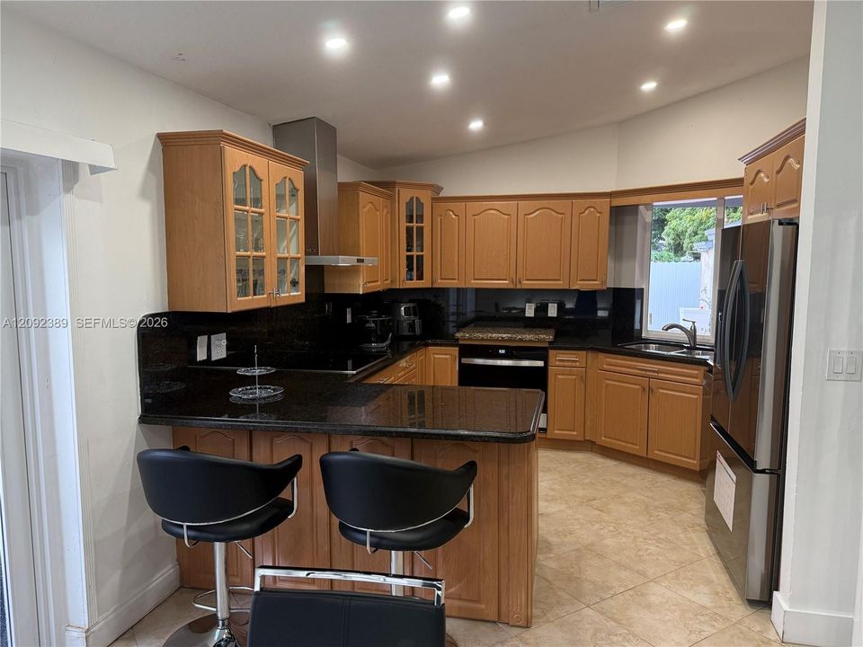 For Sale: $610,000 (3 beds, 2 baths, 1577 Square Feet)