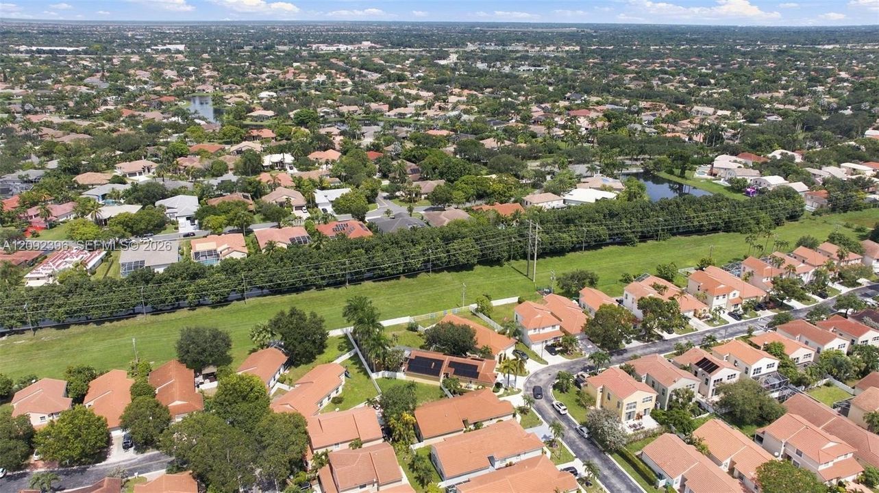 En Venta: $680,000 (3 camas, 2 baños, 1627 Pies cuadrados)