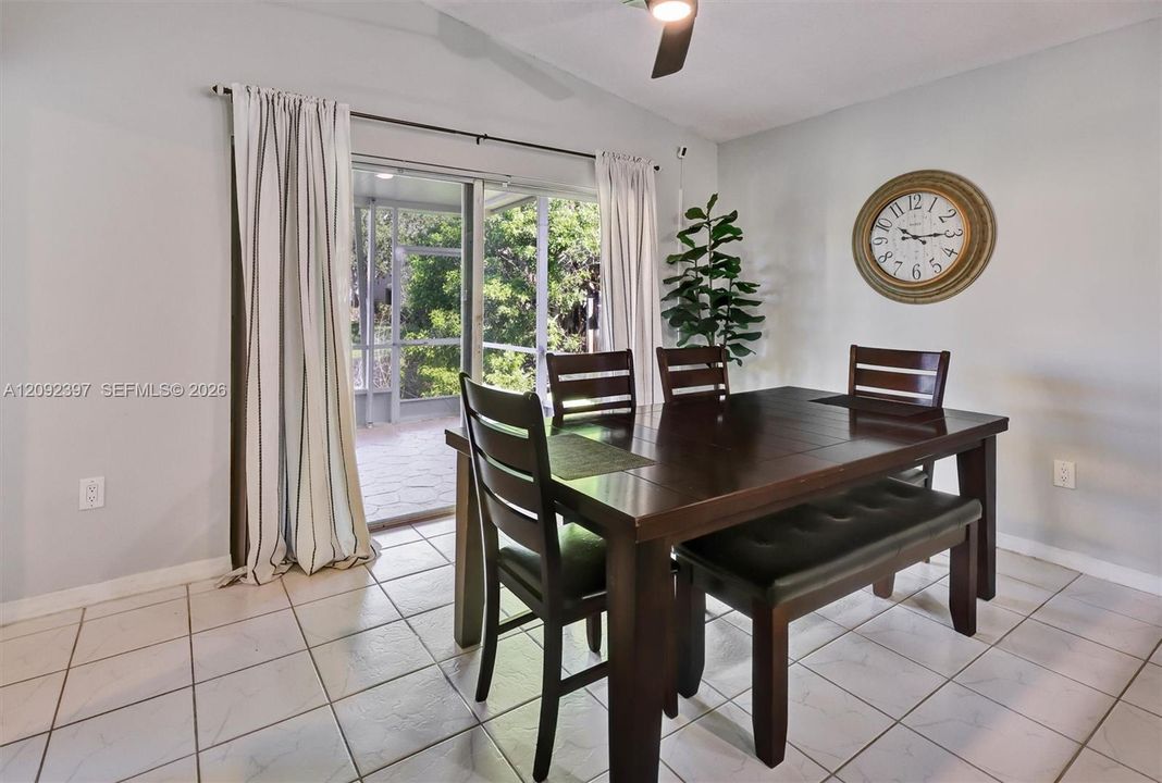 En Venta: $522,000 (3 camas, 2 baños, 1436 Pies cuadrados)
