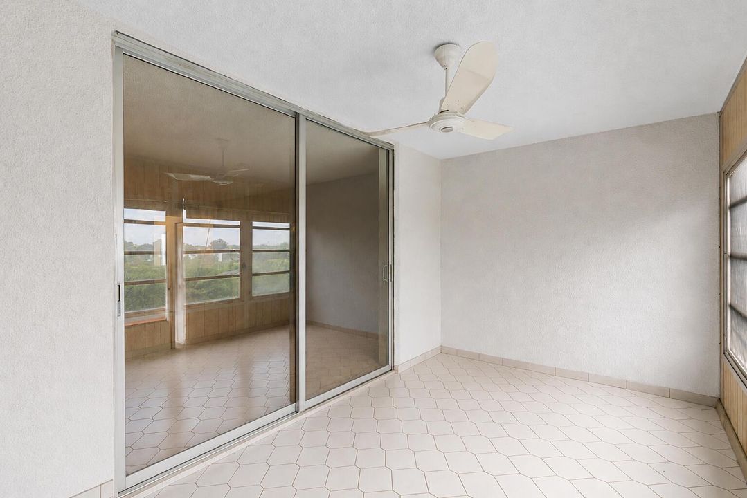 FLORIDA ROOM