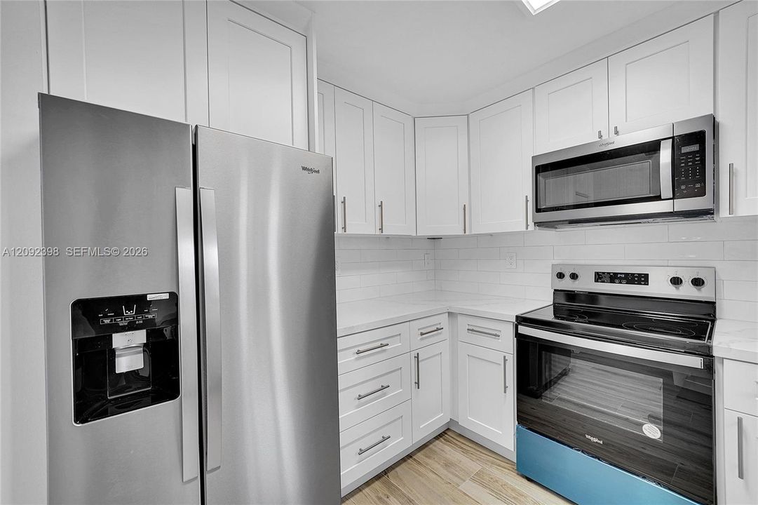 В аренду: $3,450 (3 спален, 2 ванн, 1263 Квадратных фут)