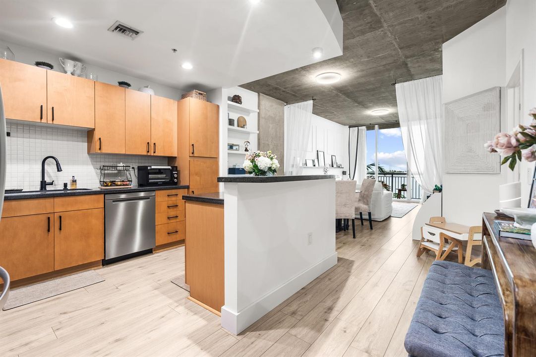 Breakfast Bar