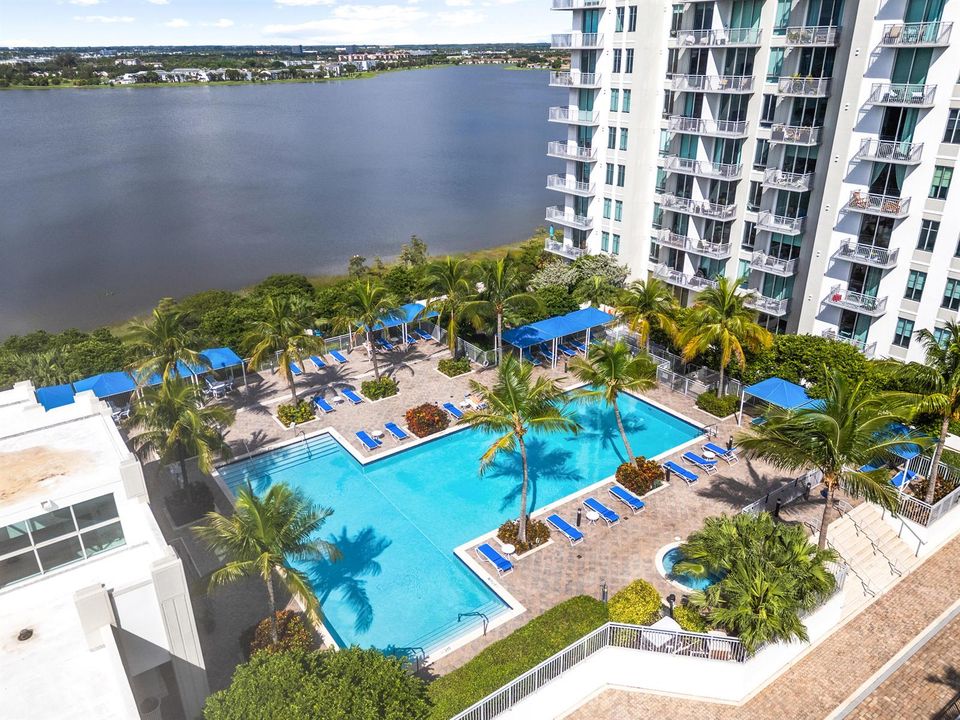 Lakeside Pool View