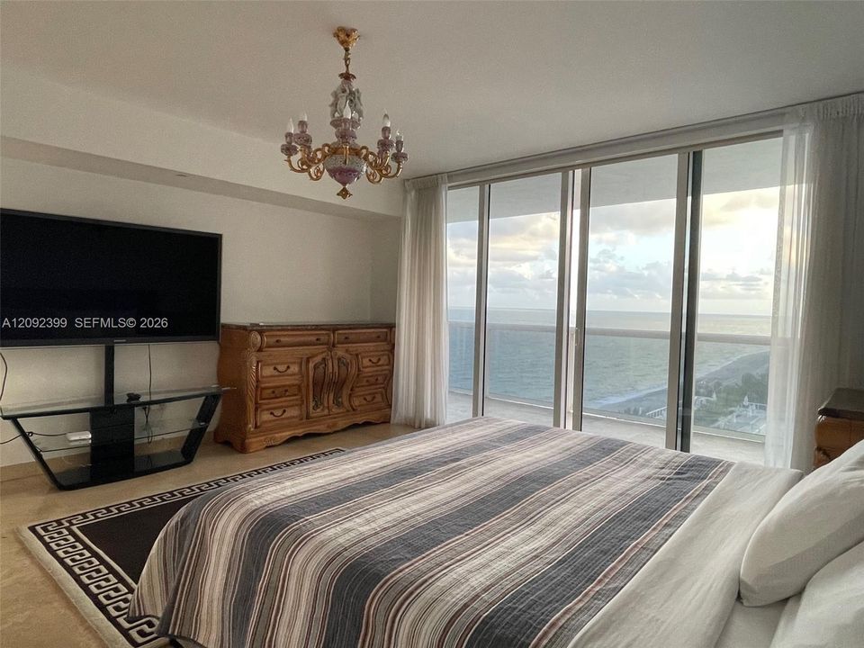 For Rent: $8,000 (2 beds, 2 baths, 2065 Square Feet)