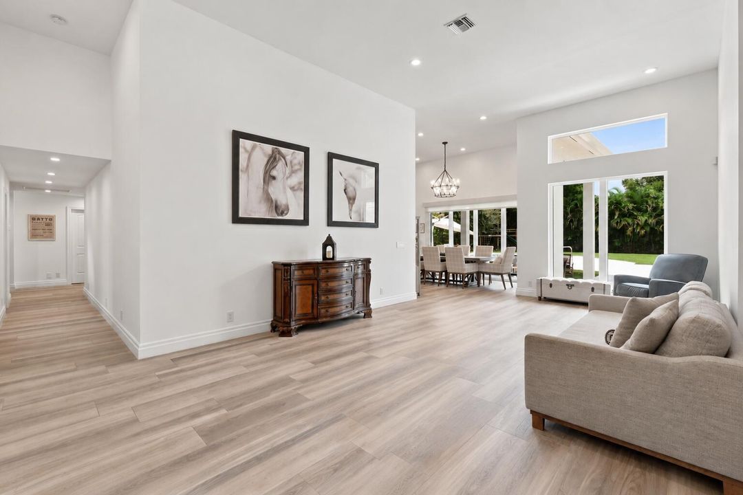Steeplechase | Great Room 2