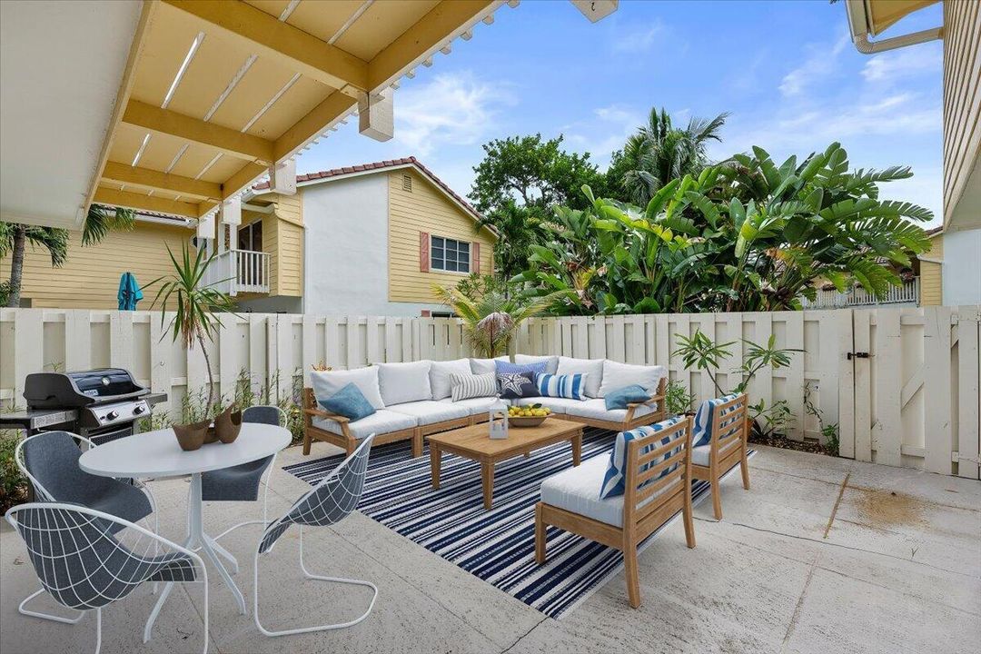 Virtually staged patio