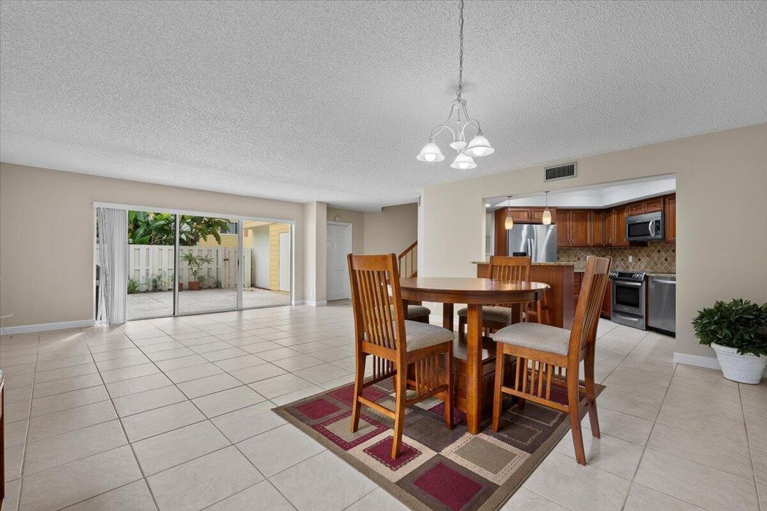 Dining / Living
