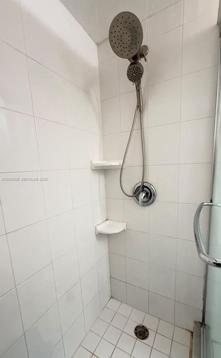 En Renta: $2,700 (2 camas, 2 baños, 1050 Pies cuadrados)