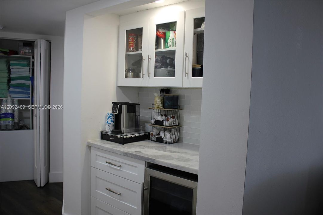 For Rent: $3,800 (2 beds, 2 baths, 1353 Square Feet)