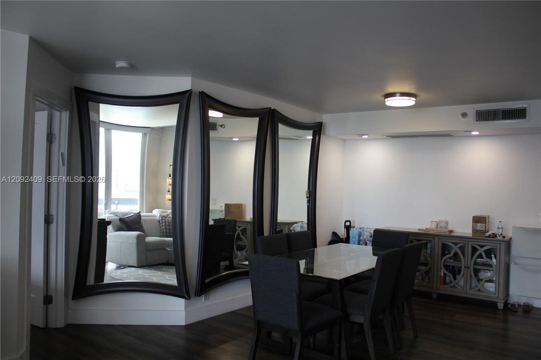 For Rent: $3,800 (2 beds, 2 baths, 1353 Square Feet)