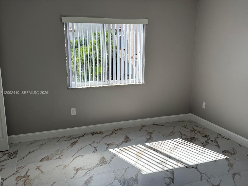 En Renta: $2,750 (3 camas, 2 baños, 1360 Pies cuadrados)
