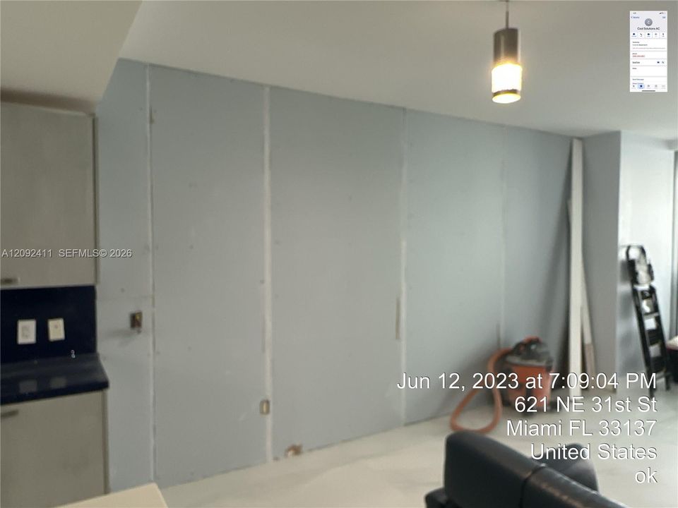 For Sale: $869,500 (1 beds, 2 baths, 1055 Square Feet)