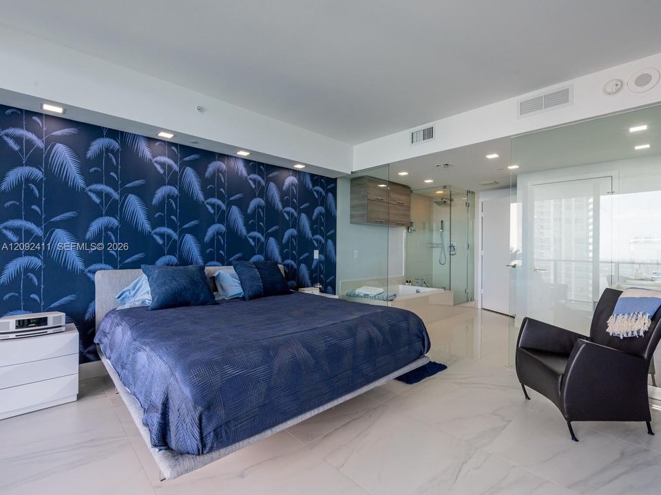 For Sale: $869,500 (1 beds, 2 baths, 1055 Square Feet)