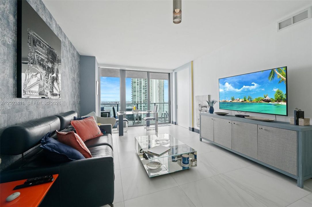 For Sale: $869,500 (1 beds, 2 baths, 1055 Square Feet)