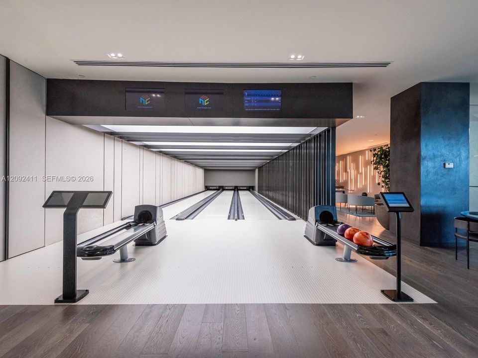 For Sale: $869,500 (1 beds, 2 baths, 1055 Square Feet)
